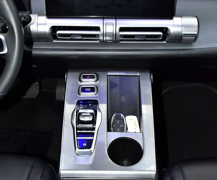 2024 GAC EMKOO GL 4 Cylinders Engine Silver Black SUV GCC Specs