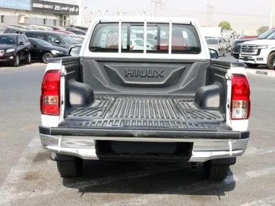 2025 Toyota Hilux SR RWD 2.7 L 4 Cylinders Engine White Red Pick Up Truck