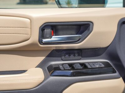 2025 Toyota Prado 2.4L 4 Cylinder Engine TURBO White Beige SUV