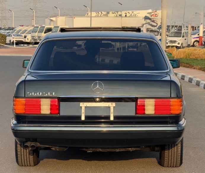 1991 Mercedes-Benz 560SEL 5.6 Liters V8 Engine Black Sedan RWD Clean Title