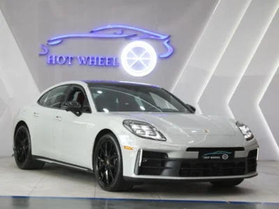 2025 Porsche PANAMERA 4 2.9-liter twin-turbocharged V6 Engine Grey Red Sedan