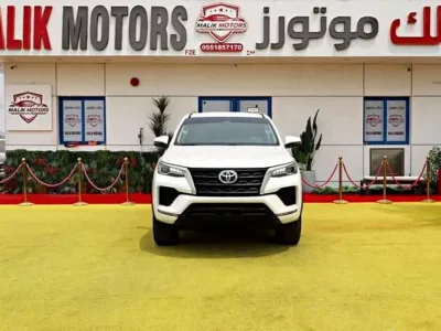 2022 Toyota Fortuner EXR 4 Cylinders Engine White Brown SUV GCC Specs