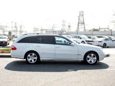 2005 Mercedes-Benz E-Class E 500 IMMACULATE CONDITION White Black