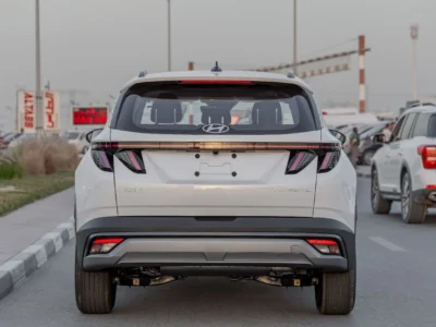 2025 Hyundai Tucson Hyundai 2025 L 1.5T 4 Cylinders Elite White Black SUV