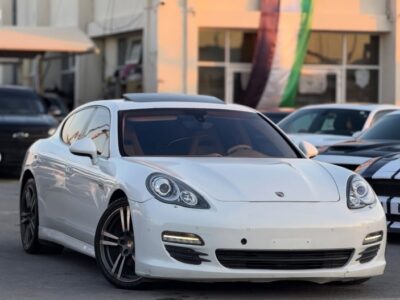 2013 Porsche Panamera 6-Cylinder Engine AT Full Option White Beige Sedan