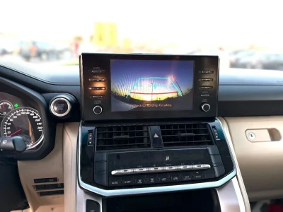 Toyota Land Cruiser GXR 4.0L 6 Cylinders Engine White Beige SUV GCC Specs