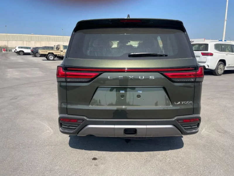 2025 Lexus LX 700h Signature 3.5L 6 Cylinder Engine HYBRID Green Red SUV