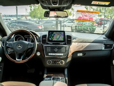 2018 Mercedes-Benz GLS-Class GLS 550 8 Cylinder Engine Black Beige SUV