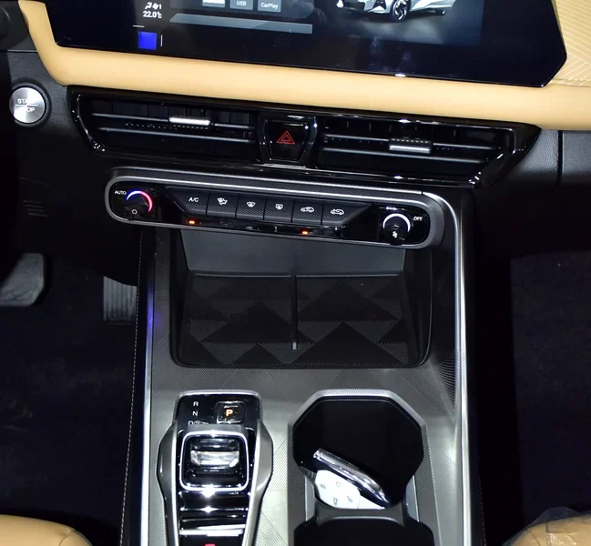 2026 GAC EMZOOM GL Plus 4 Cylinder Engine Petrol White Beige Crossover