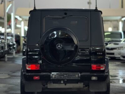 2013 Mercedes-Benz G63 AMG 5.5L V8 AMG Full Carbon Fiber Black Red