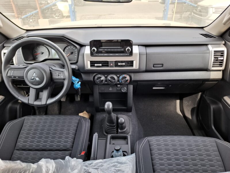 2025 Mitsubishi L200 2.4L 4 Cylinders Engine MT DC Black Petrol Black Truck