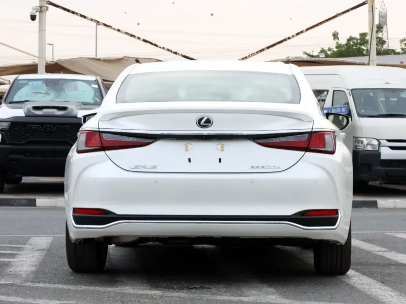 2025 Lexus ES-Series 2.5L SEDAN Other Hybrid 4 Cylinder Engine White Tan