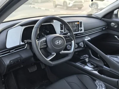 2025 Hyundai Elantra GLX Elite 4 Cylinders Engine White Black Sedan RWD