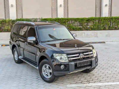 2008 Mitsubishi Pajero GLS 6 Cylinders Engine Black SUV GCC Specs