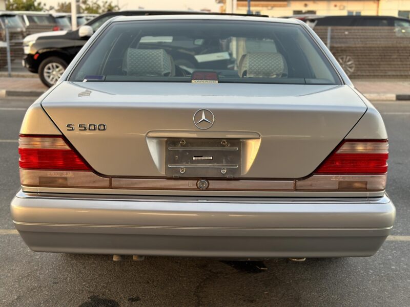 1997 Mercedes-Benz S500 5.0 litres V8 Engine Silver Black Sedan