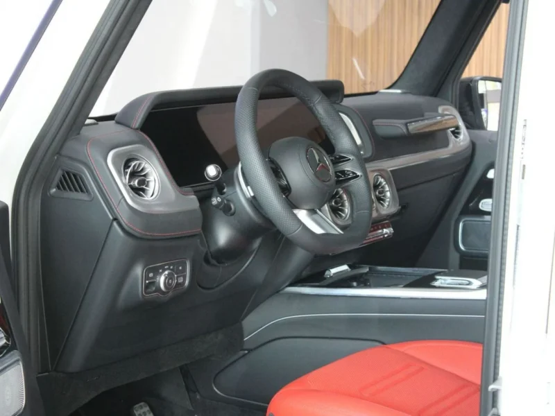 2025 Mercedes-Benz EQG 580 G580 Electric AWD 8 Cylinders Engine White Red