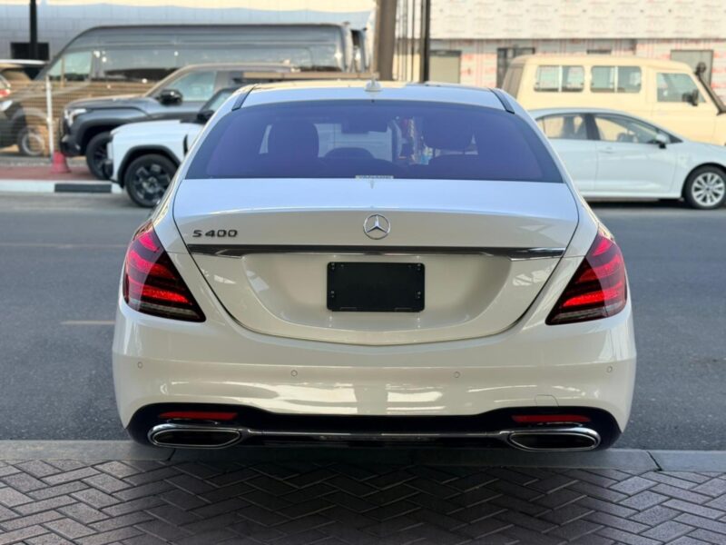 2018 Mercedes-Benz S400 3.0-liter turbocharged V6 Engine White Black