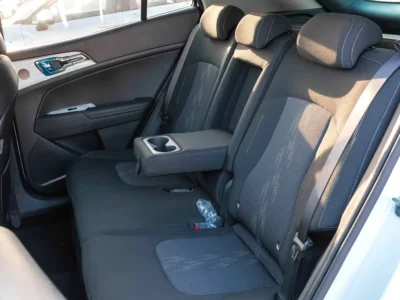 2025 Kia Sportage EX 4 Cylinders Engine White Black SUV GCC Specs