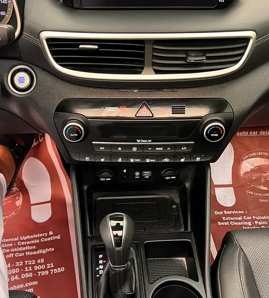 2020 Hyundai Tucson Platinum 4 Cylinders Engine Petrol Brwon Black SUV