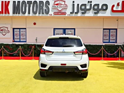 2022 Mitsubishi ASX GLX 4 Cylinder Engine White Black SUV GCC Specs