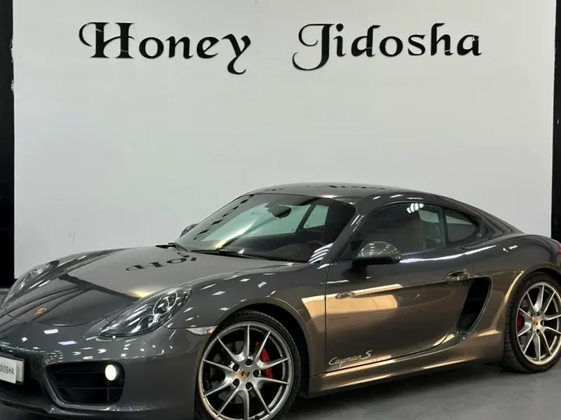 2014 Porsche Cayman S 6 Cylinders Engine Grey Red Coupe GCC Specs
