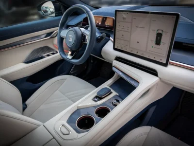 2024 Zeekr 001 Other White Black Sedan Electric Car 550 - 650 KM GCC Specs