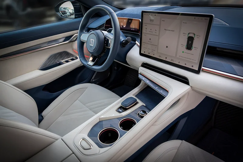 2024 Zeekr 001 Other White Black Sedan Electric Car 550 - 650 KM GCC Specs