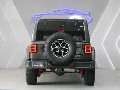 2024 Jeep Wrangler Rubicon 3.6 Liter 6 Cylinder Engine Grey Black SUV