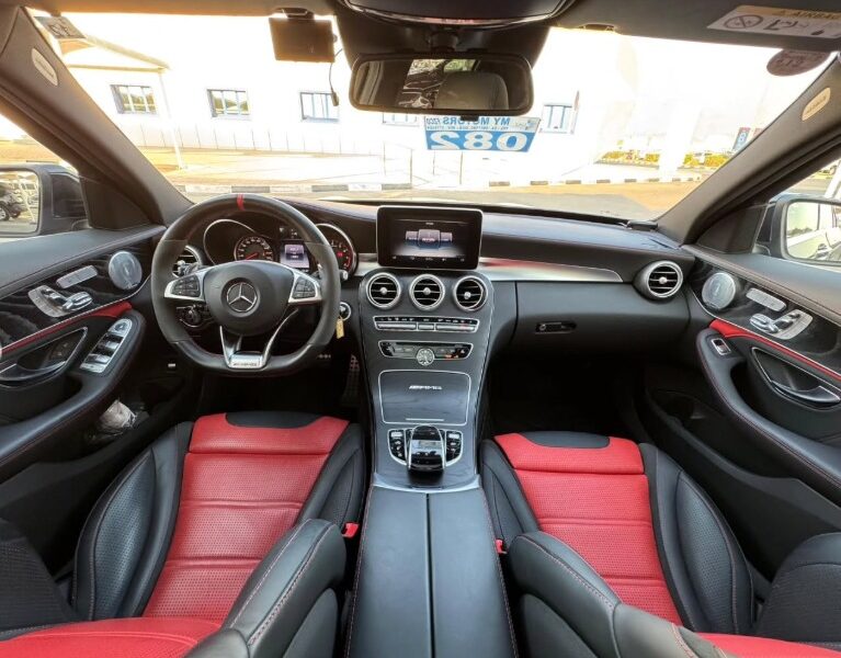 2017 Mercedes-Benz C63S AMG 4.0 Liters V8 Engine Black Red Sedan RWD