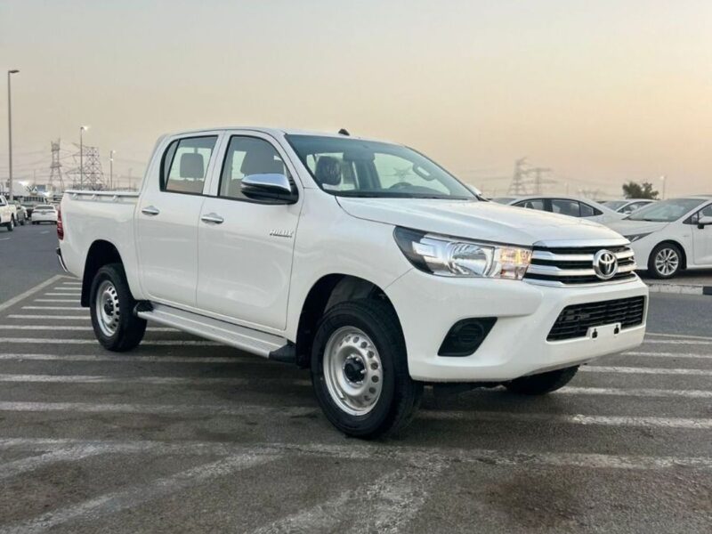 2025 Toyota Hilux DLX BASIC 2.7 4 Cylinder Engine PETROL White Red