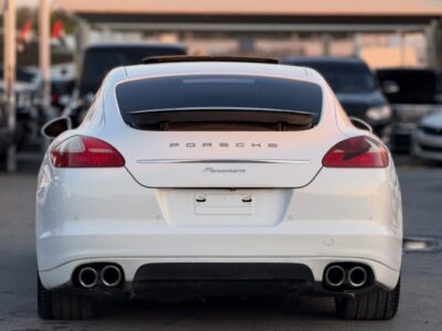 2013 Porsche Panamera 6-Cylinder Engine AT Full Option White Beige Sedan