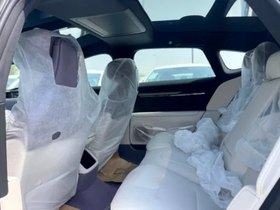 2025 Avatr 12 Ultra Hybrid 4 Cylinders Engine White Beige Sedan