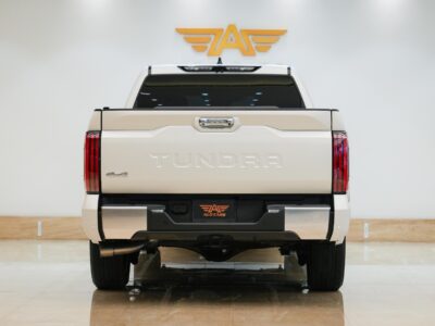 2024 Toyota Tundra HYBRID LIMITED i-FORCE MAX twin-turbo V6 Engine White Grey