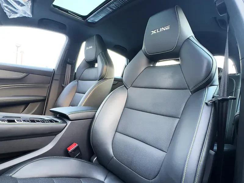 2025 MG MG6 Black Edition 4 Cylinders Engine Grey Black Sedan FWD