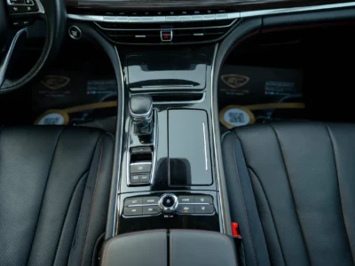 2022 GAC GA8 GL 2.0L 4 Cylinders Engine Grey Black GCC Specs