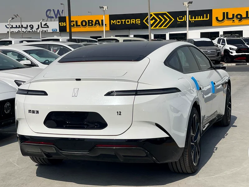 2025 Avatr 12 Ultra Hybrid 4 Cylinders Engine White Beige Sedan