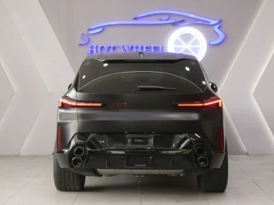 2024 BMW XM M-POWER HYBRID 4.4L twin-turbo V8 Engine Grey Black SUV