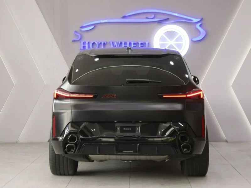 2024 BMW XM M-POWER HYBRID 4.4L twin-turbo V8 Engine Grey Black SUV