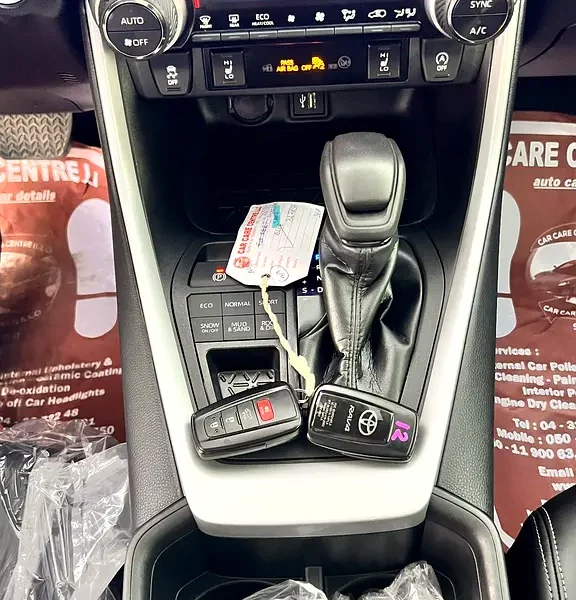 2023 Toyota Rav 4 Special Edition 4 Cylinder Engine Blue Black SUV