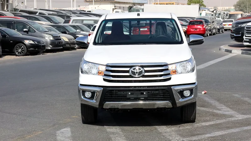 2025 Toyota Hilux SR RWD 2.7 L 4 Cylinders Engine White Red Pick Up Truck