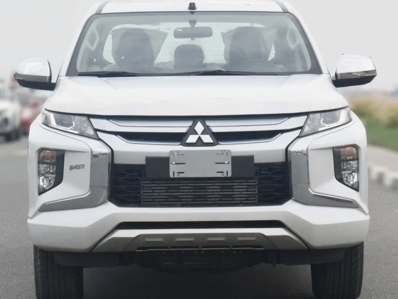 2022 Mitsubishi L200 GLX 2.5 Liters 4 Cylinders Engine Silver Grey Pick Up Truck