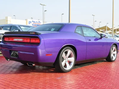 2010 Dodge Challenger SRT8 6.1L 8 Cylinders Engine Purple Black Sedan
