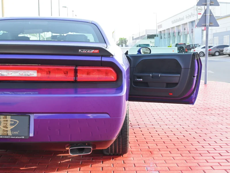 2010 Dodge Challenger SRT8 6.1L 8 Cylinders Engine Purple Black Sedan