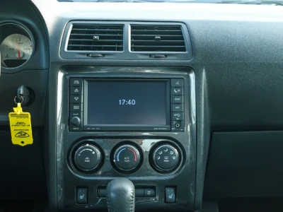 2010 Dodge Challenger SRT8 6.1L 8 Cylinders Engine Purple Black Sedan