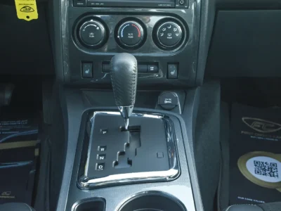 2010 Dodge Challenger SRT8 6.1L 8 Cylinders Engine Purple Black Sedan