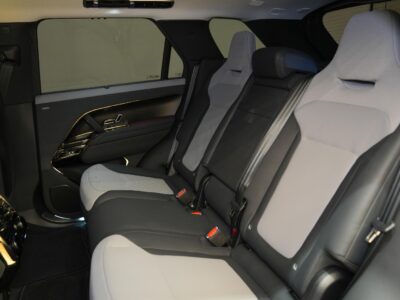 2024 Land Rover Range Rover Sport SV Edition One 4.4L Twin-Turbo V8 Gold White