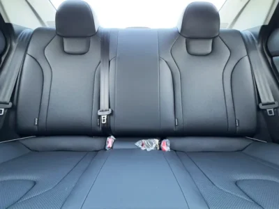 2025 Hyundai Elantra Other 1.5 litres 4 Cylinder Engine Black Grey Sedan AT