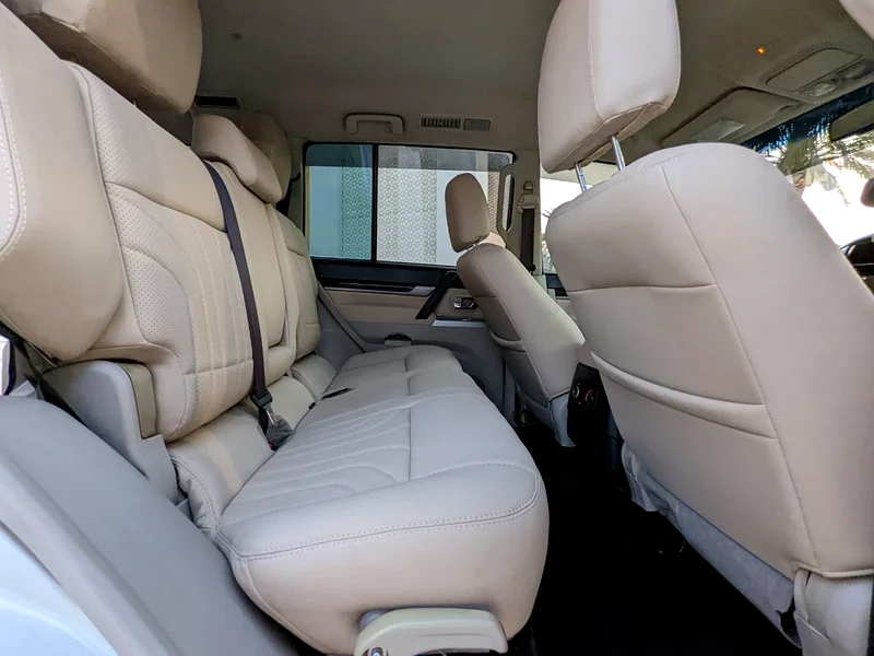 2017 Mitsubishi Pajero GLS MID 6 Cylinders Engine White Beige SUV GCC Specs