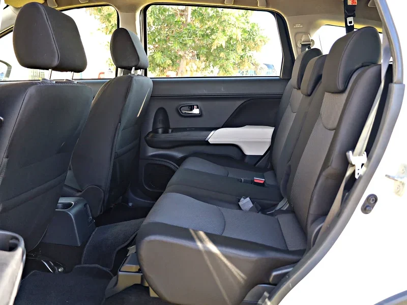 2022 Toyota Rush EX 4 Cylinders Engine White Black SUV GCC Specs