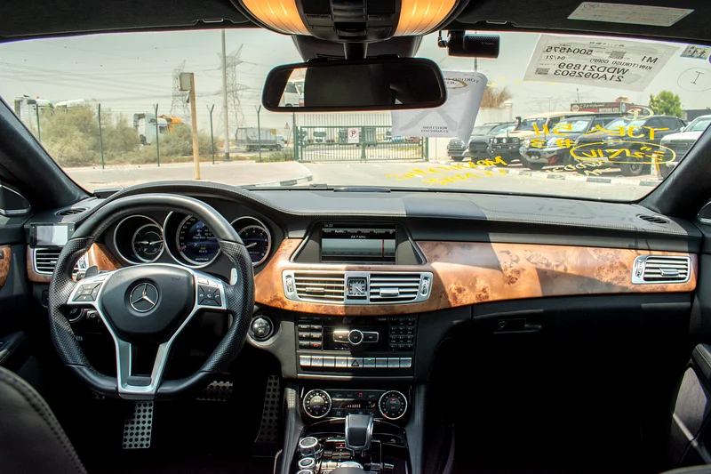 2013 Mercedes-Benz CLS-Class CLS 63 AMG 8 Cylinder Engine Blue Black